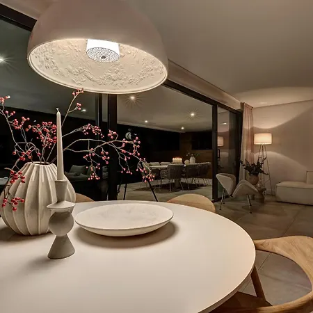 Luxurious Sea View In Apartment