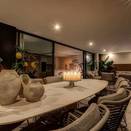 Apartment Luxurious Sea View In